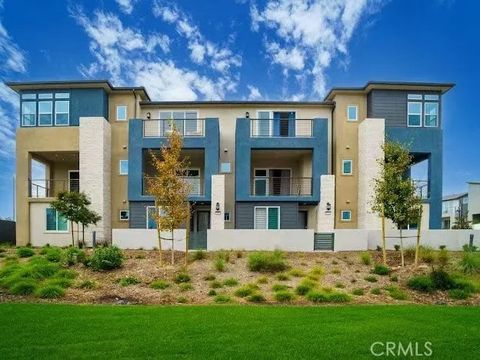 Photo of 352 Tank, Irvine, CA 92618 (MLS # OC26117755)