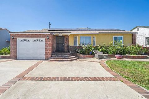 Photo of 14603 S Aprilia Ave, Compton, CA 90220 (MLS # SR26063846)