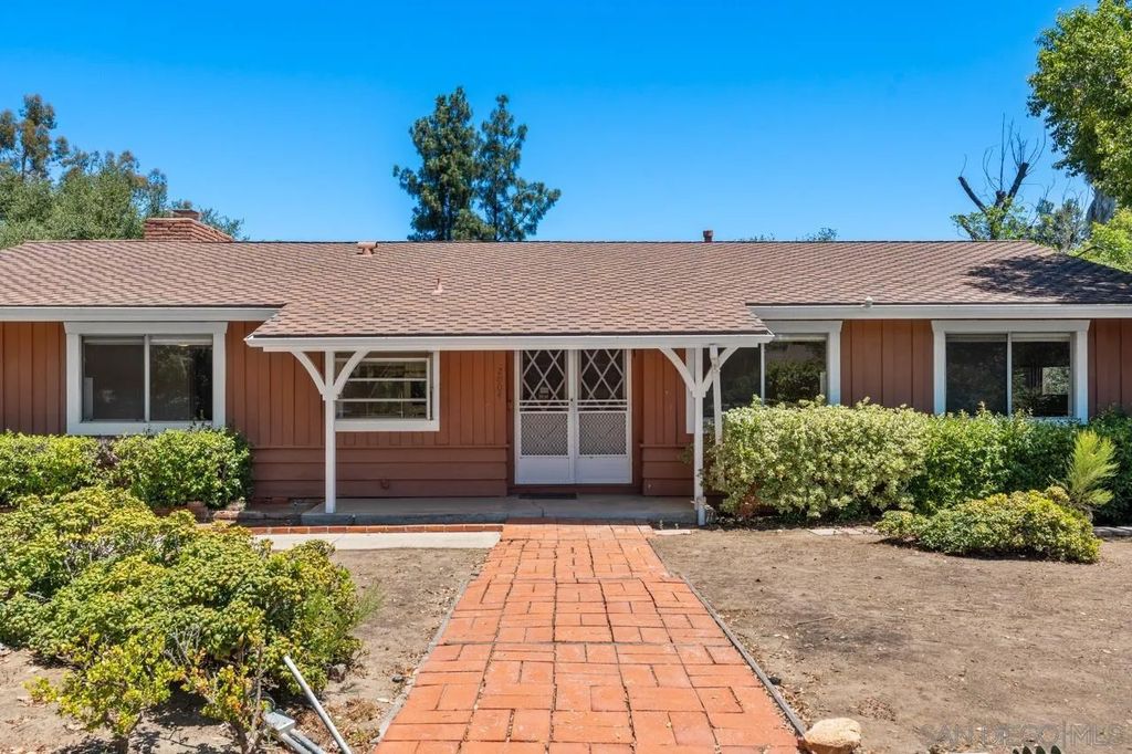 Photo of 2004 Shire DR, El Cajon, CA 92019 (MLS # 260011195)