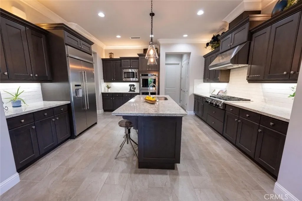 11854 N Champions Drive