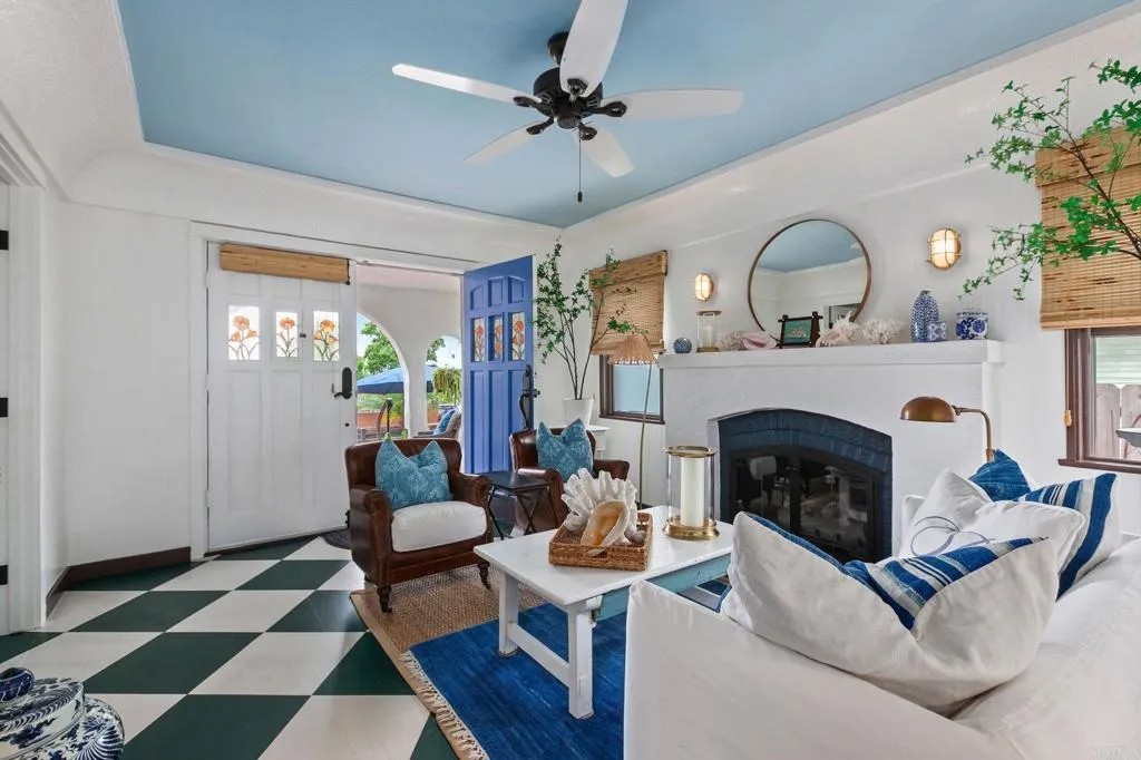 1008 S Ditmar Street