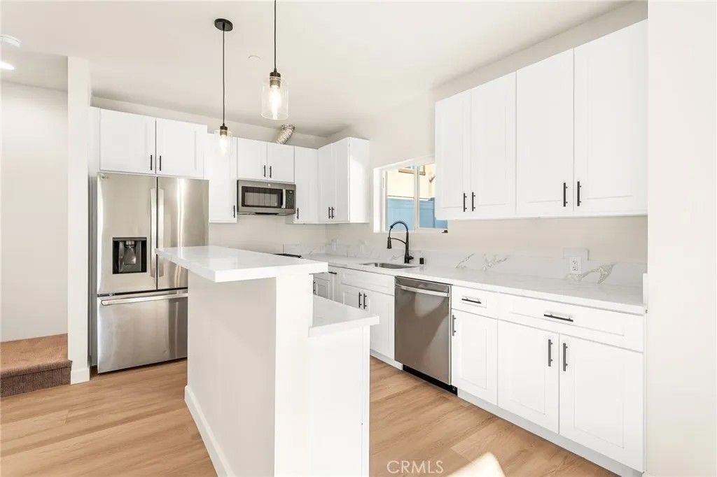 Photo of 904 Hert St, Colton, CA 92324 (MLS # DW25271919)