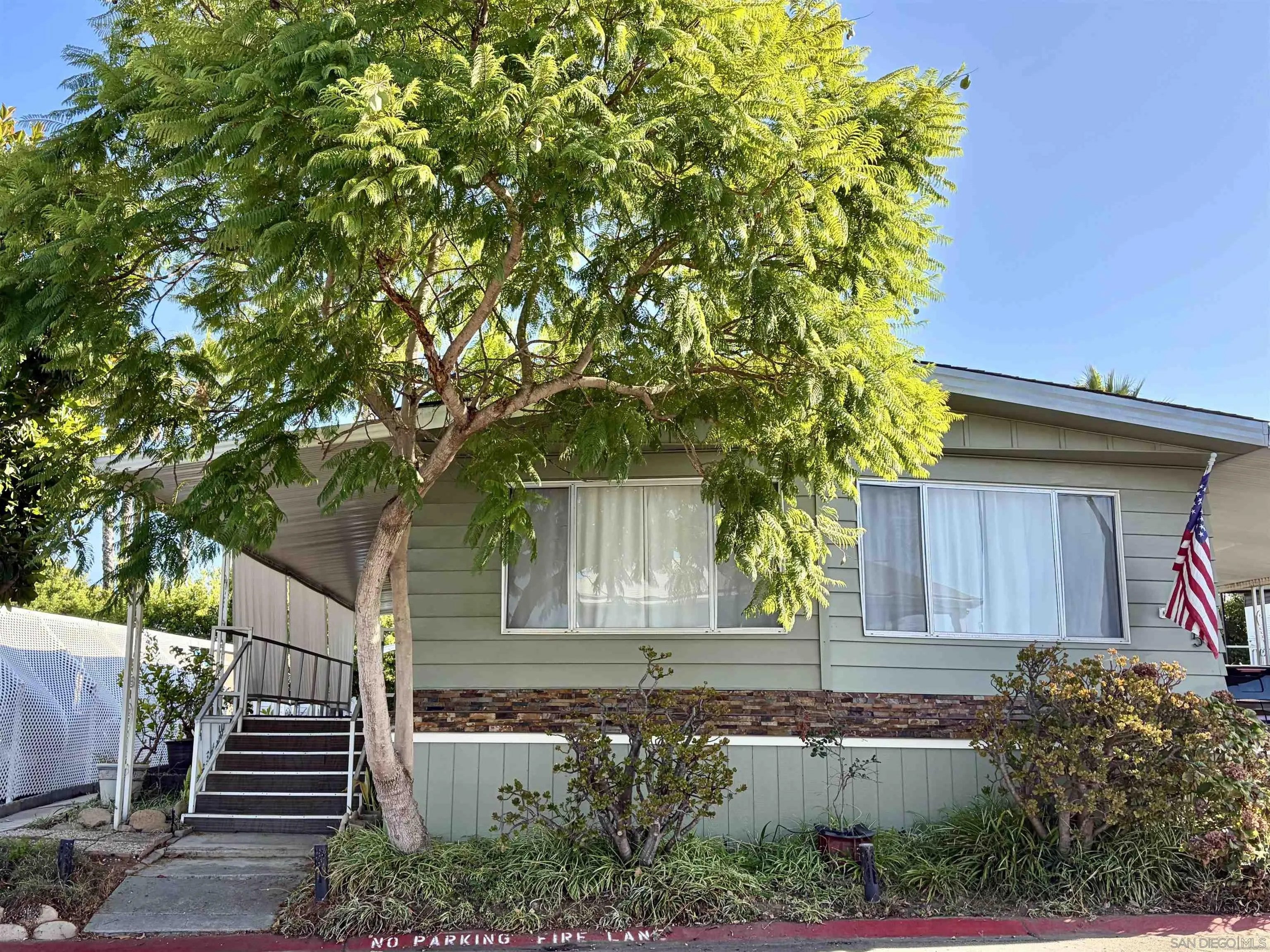 2400 W Valley Pkwy 54