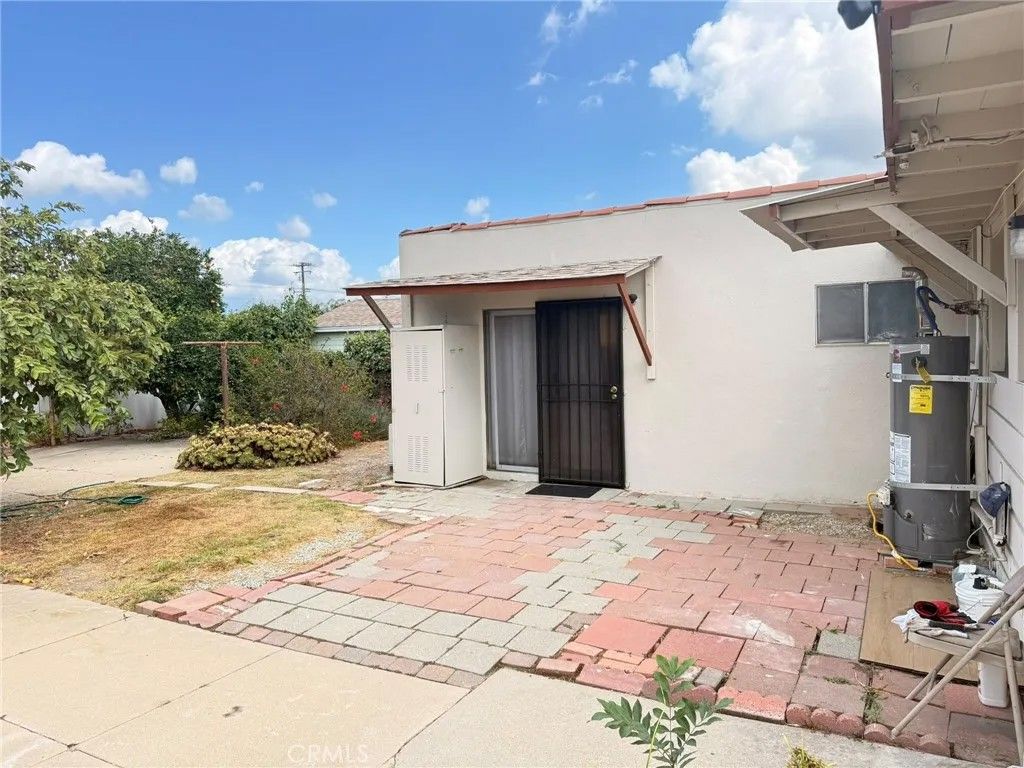 Photo of 909 Hershey Ave, Monterey Park, CA 91755 (MLS # TR25237953)