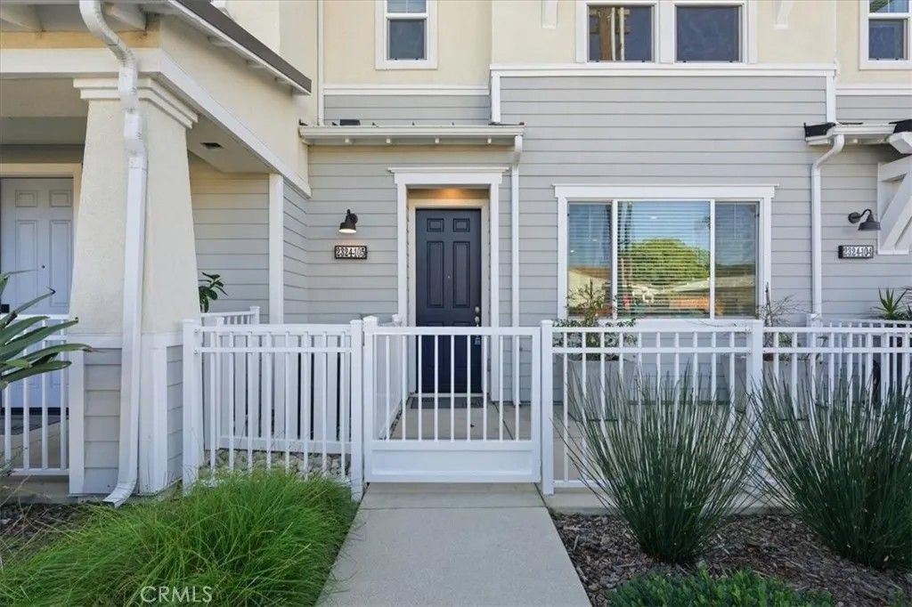 Photo of 2324 Channel Drive #105, Ventura, CA 93003 (MLS # IV26016325)