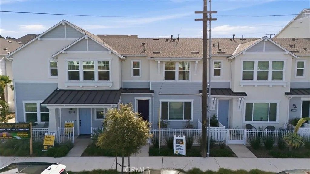 Photo of 2324 Channel Drive #105, Ventura, CA 93003 (MLS # IV26016325)