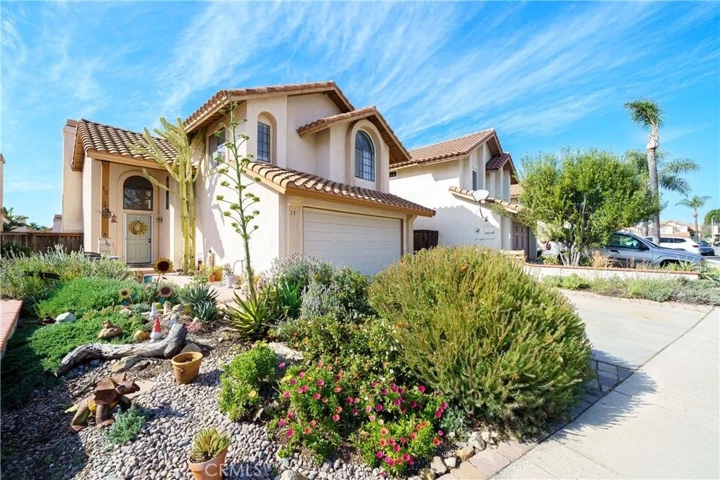 Photo of 15 La Cueva, Rancho Santa Margarita, CA 92688 (MLS # OC26025539)