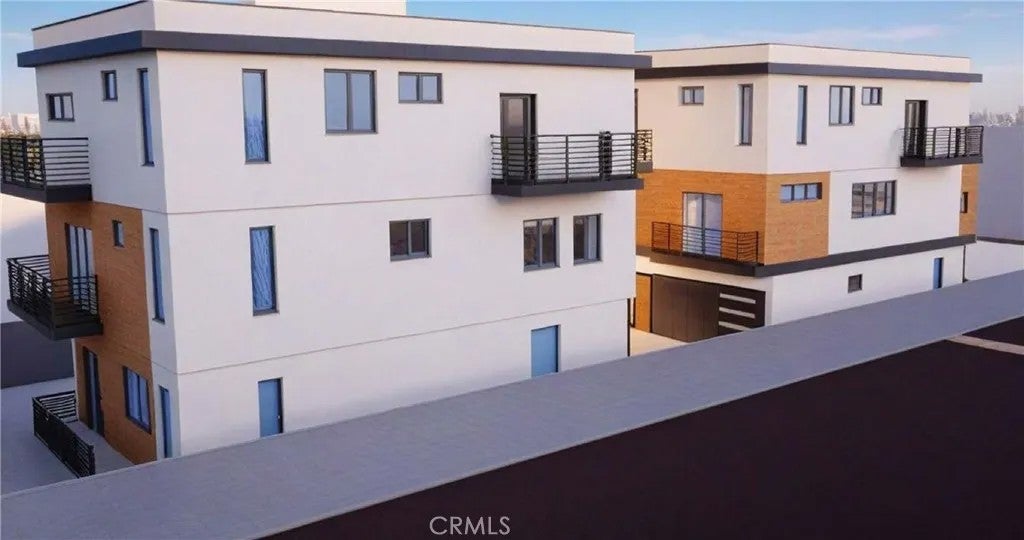 Photo of 1141 N Alexandria AVE, Los Angeles, CA 90029 (MLS # IV26234433)