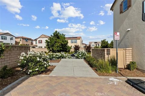 Tiny photo for 24359 Verdugo Cir, Valencia, CA 91354 (MLS # SR25253900)