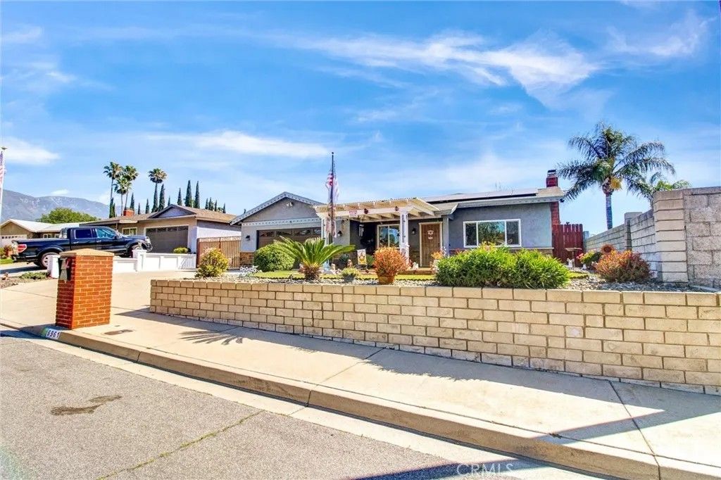 Photo of 6961 Cambridge Avenue, Rancho Cucamonga, CA 91701 (MLS # IV26063215)