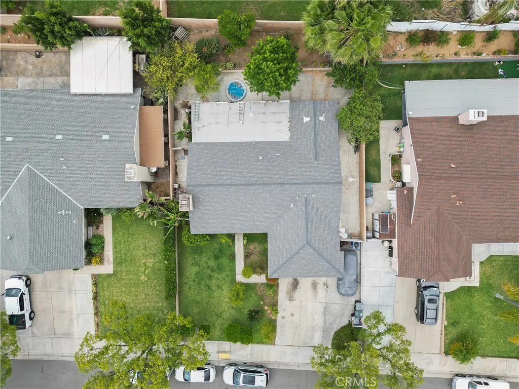 5242 La Salle