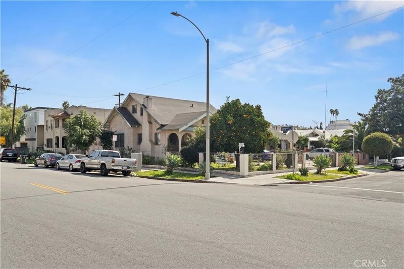 4214 Rosewood