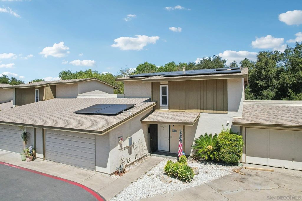 Photo of 9055 Calle Lucia, Lakeside, CA 92040 (MLS # 250038558)