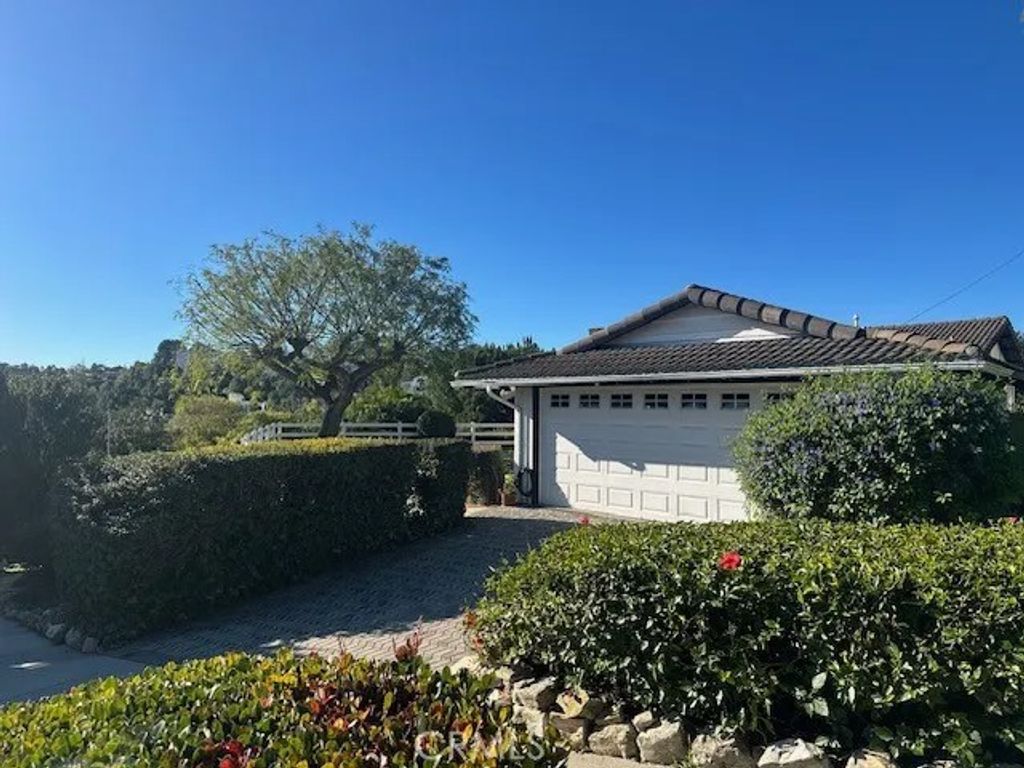 Photo of 27053 Freeport Rd, Rancho Palos Verdes, CA 90275 (MLS # SB26010243)
