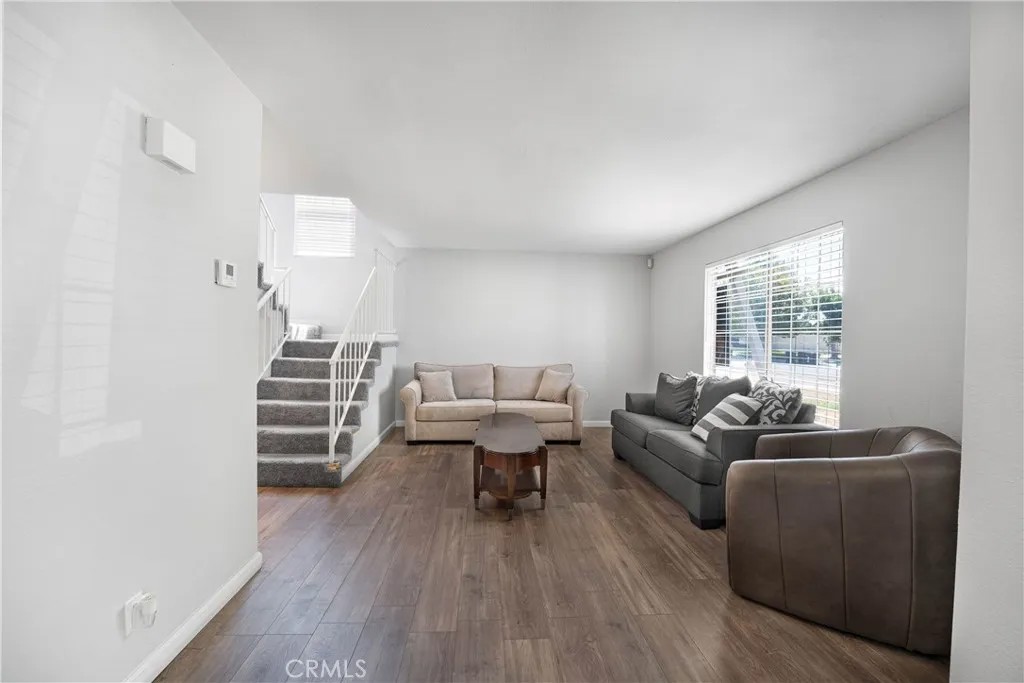 5347 E Avenue R11