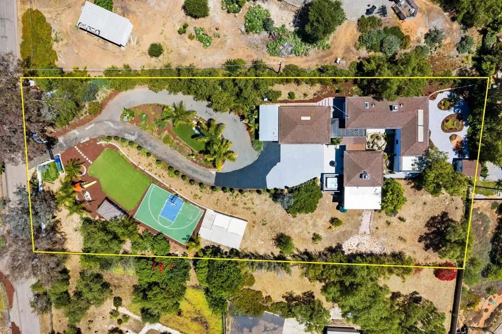 2143 Tierra Verde Road