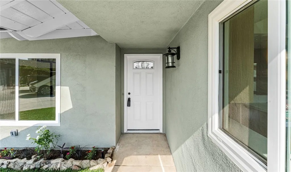 800 E Sandra Avenue