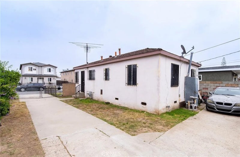 244 E 118th
