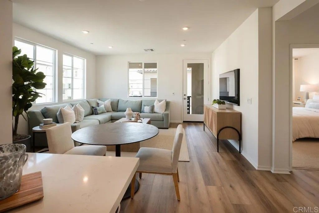 Photo of 515 Avenida Centro #101, Chula Vista, CA 91910 (MLS # NDP2511124)