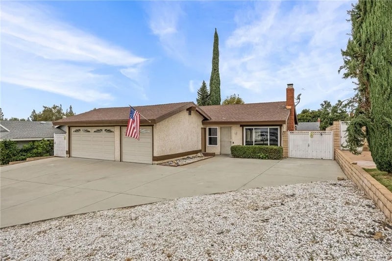 8028 Orangewood Drive
