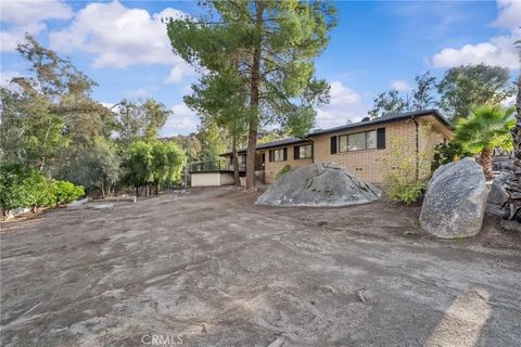 41785 Vermont Hemet CA 92544