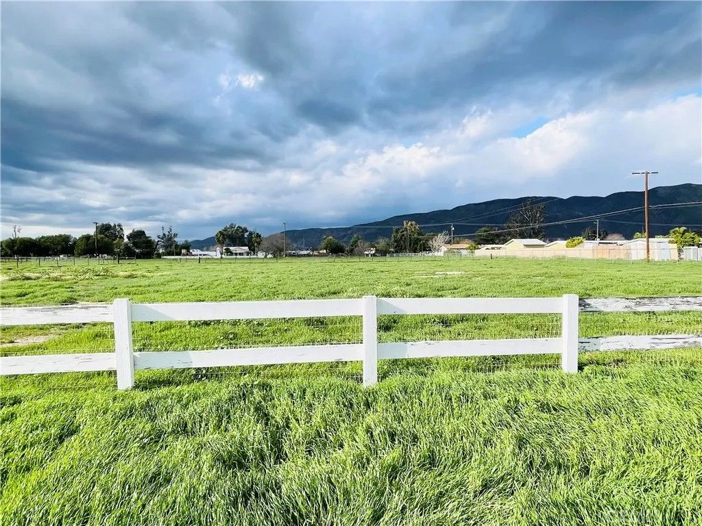 Photo of 1380 Cottonwood Avenue, San Jacinto, CA 92582 (MLS # PW25074897)