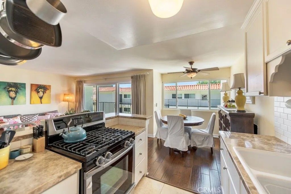 Photo of 1720 Ardmore Ave #227, Hermosa Beach, CA 90254 (MLS # SB26016774)