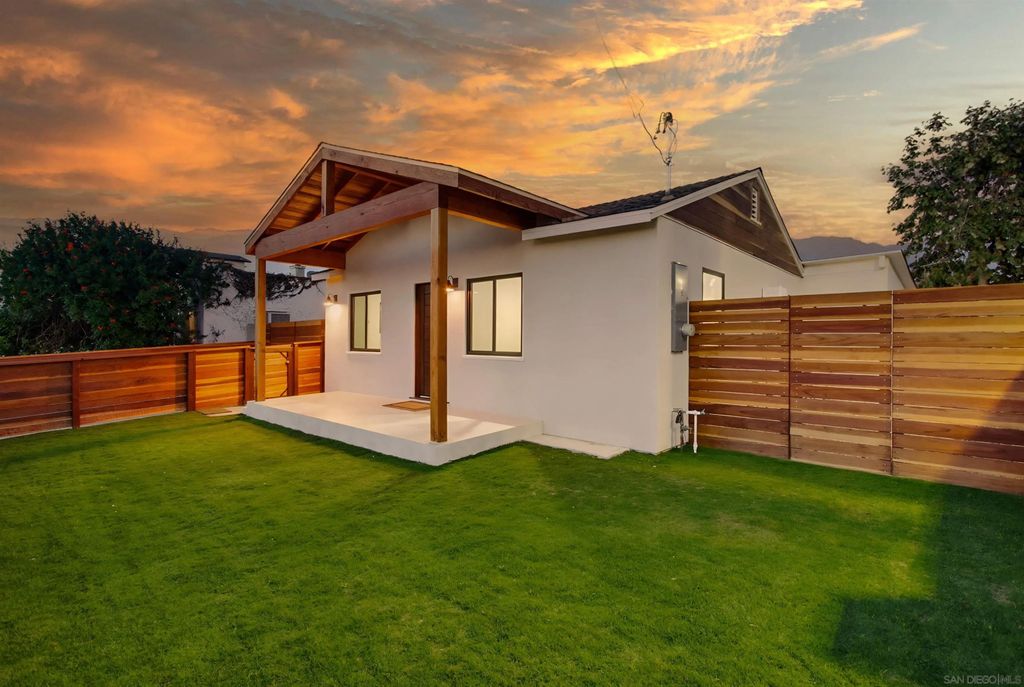 Photo of 622 S Myers Street, Oceanside, CA 92054 (MLS # 250045207)