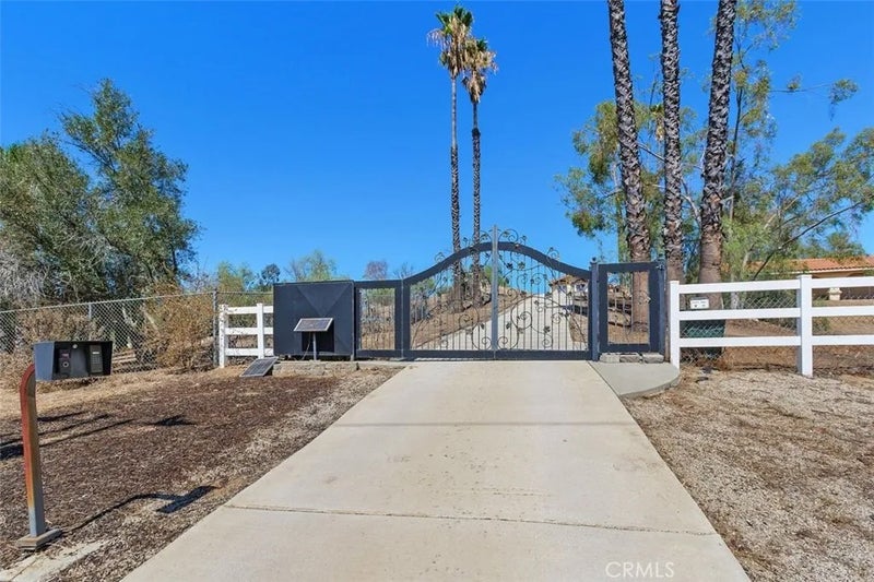 14740 Descanso Drive