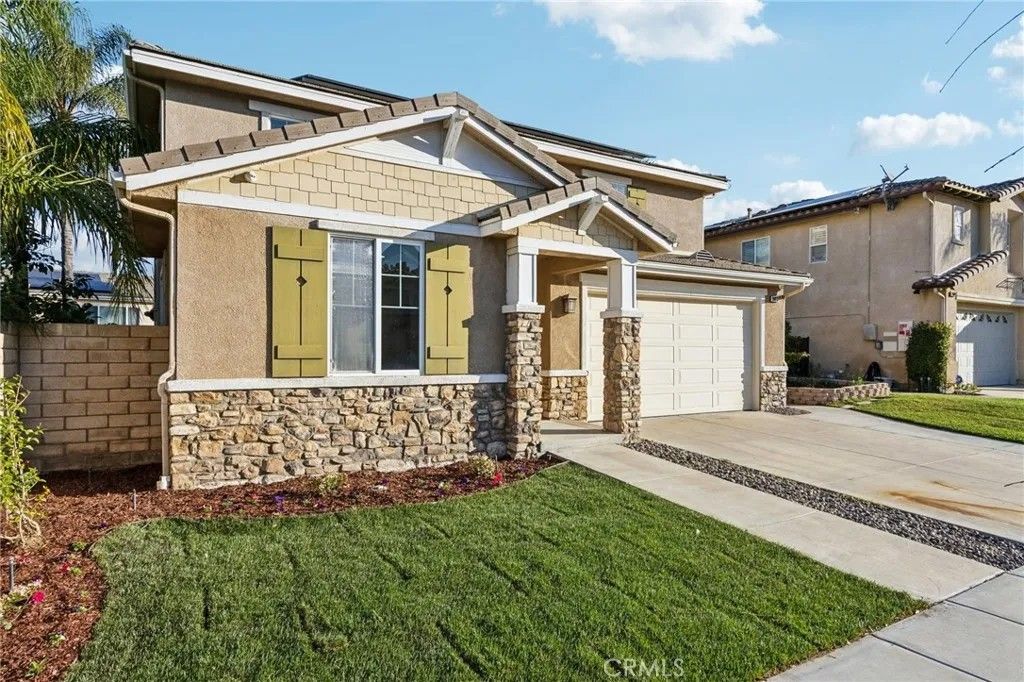 Photo of 19813 Alyssa Drive, Newhall, CA 91321 (MLS # IG26053196)