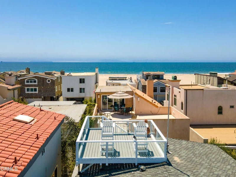 3715 Sunset Lane