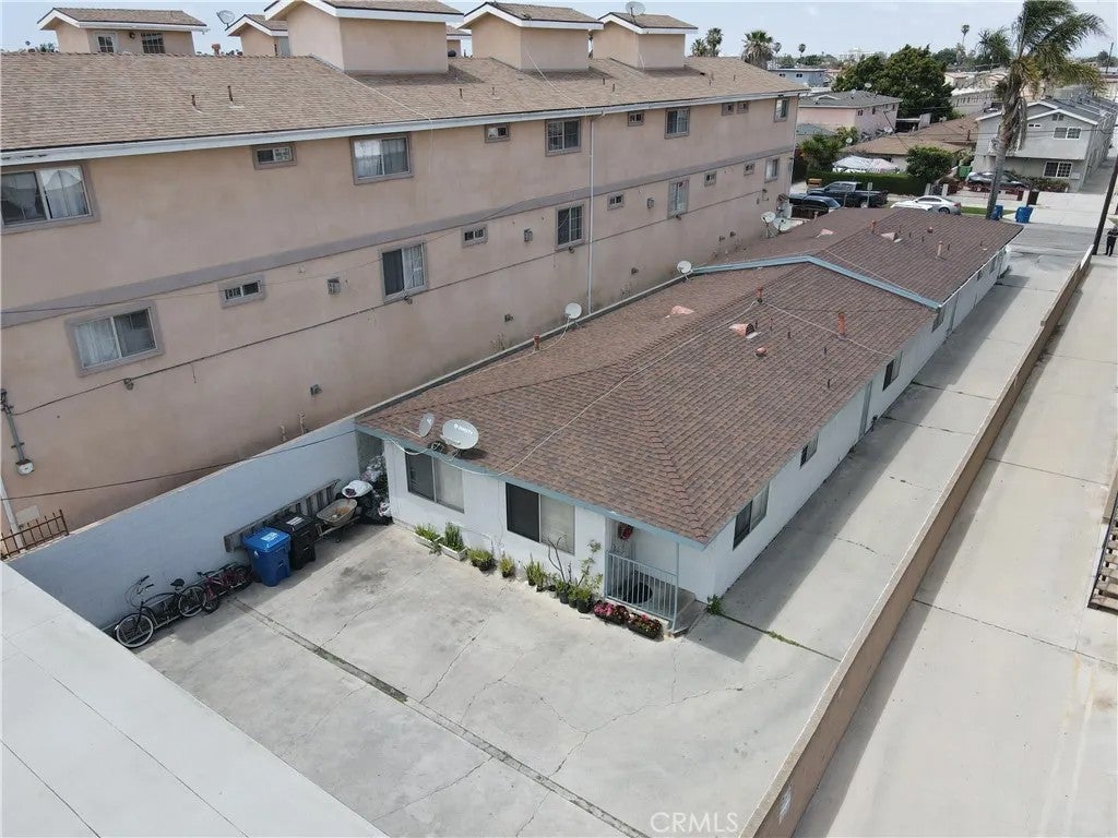 1510 W 227th