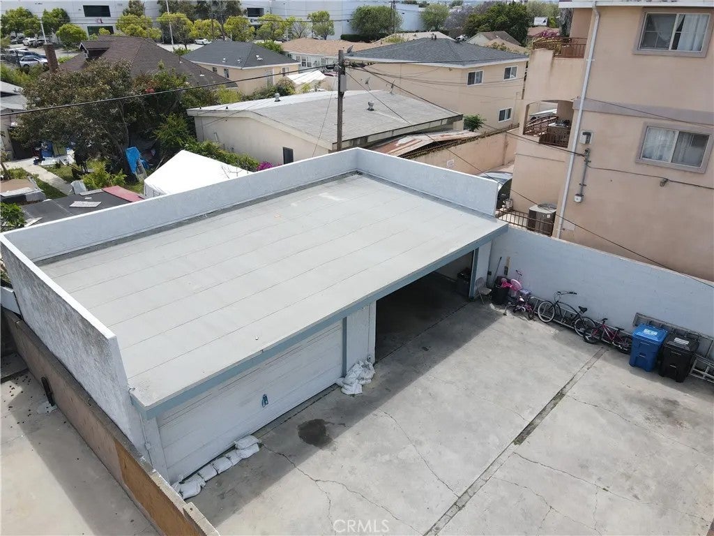 1510 W 227th