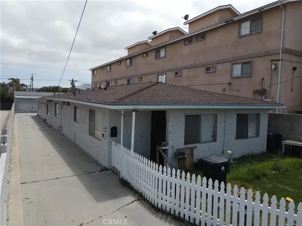 1510 W 227th