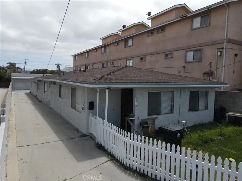 1510 W 227th