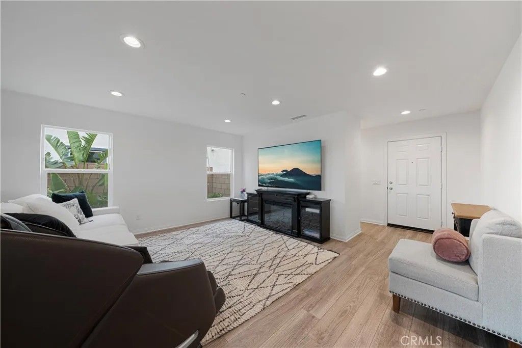 Photo of 13857 Raven Street, Victorville, CA 92392 (MLS # IV26070421)