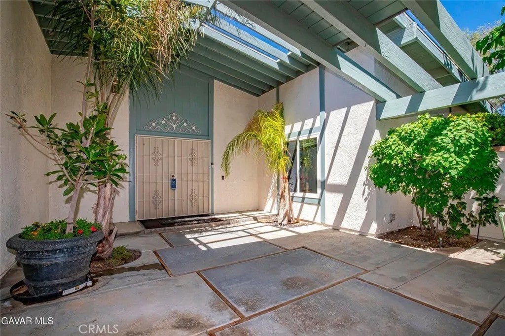 2715 W Avenue J12