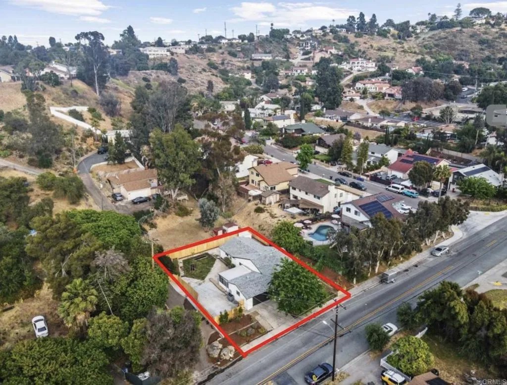 3457 Kenora Drive