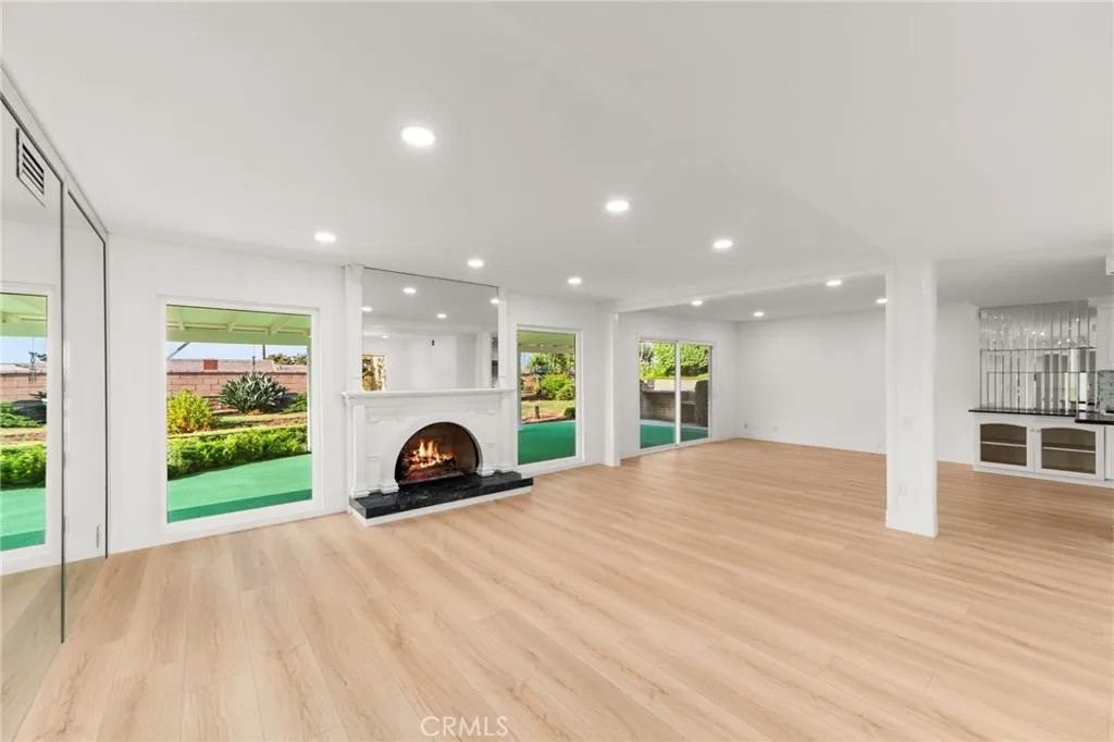 1348 Hickory