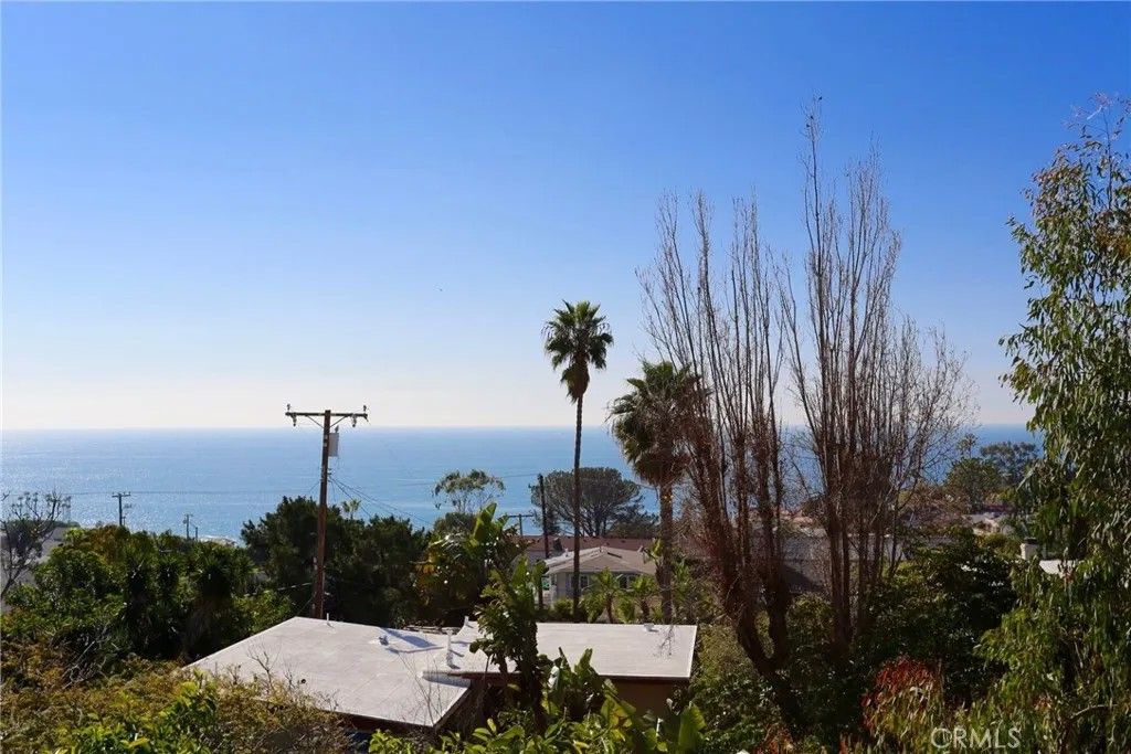 Photo of 289 San Joaquin Drive, Laguna Beach, CA 92651 (MLS # LG26020843)