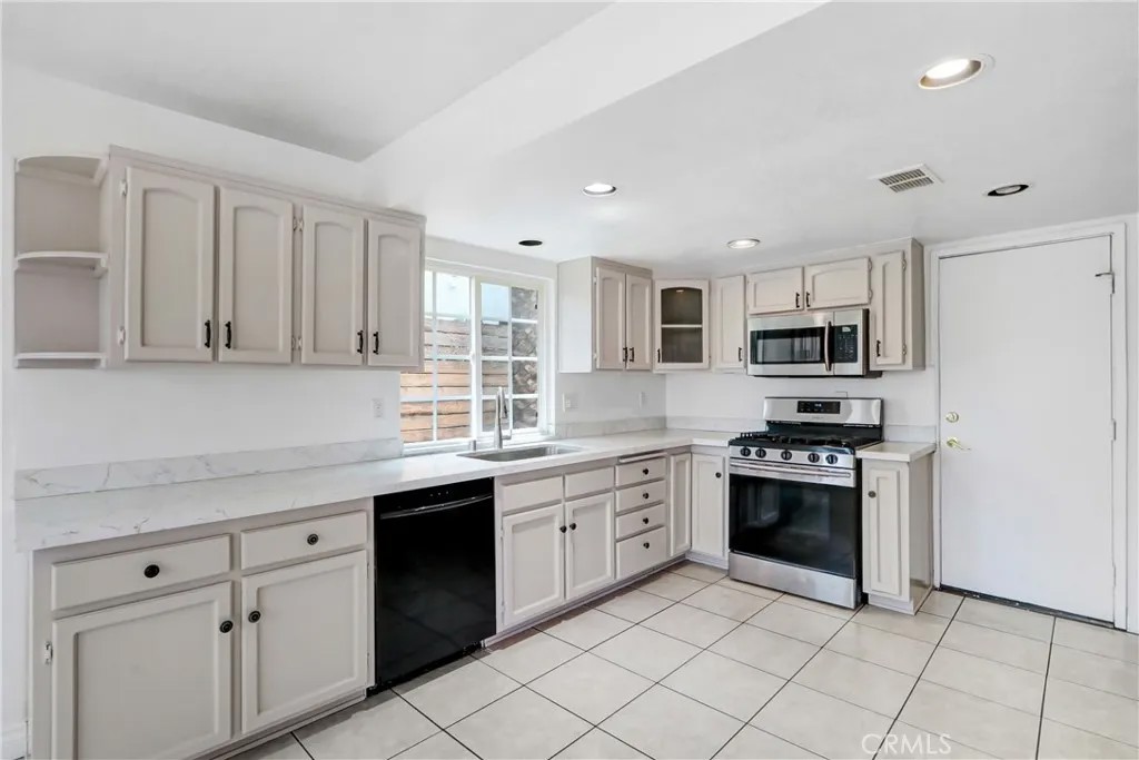14716 Long View Drive