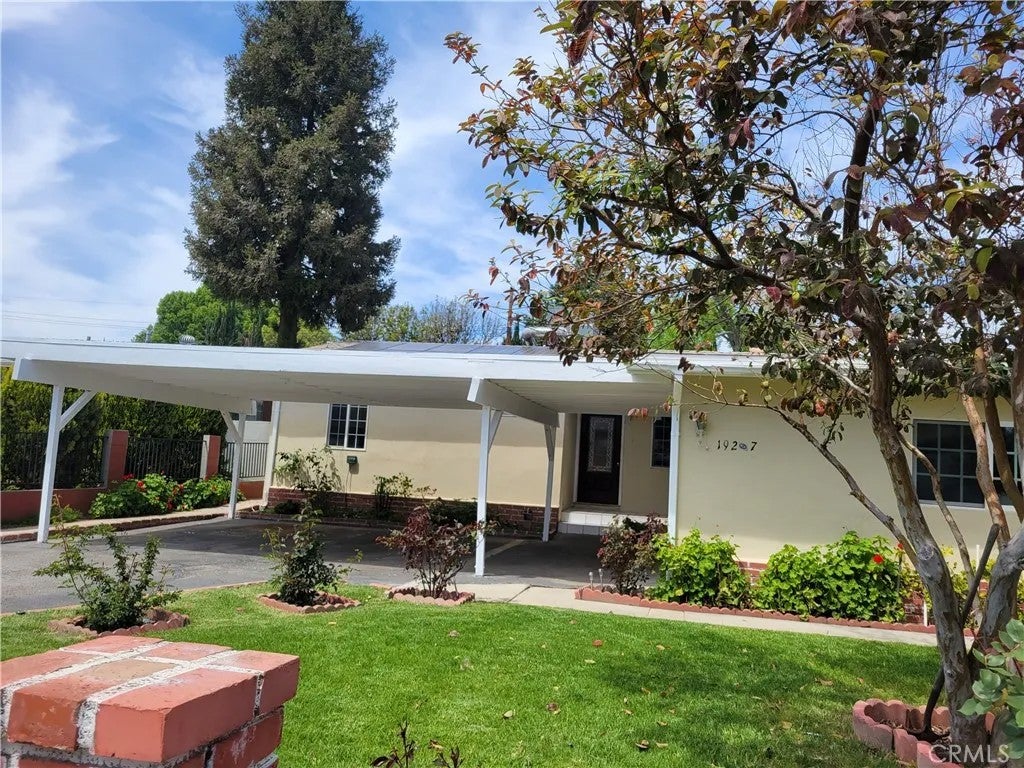 Photo of 19207 Schoenborn Street, Northridge, CA 91324 (MLS # SR26208100)