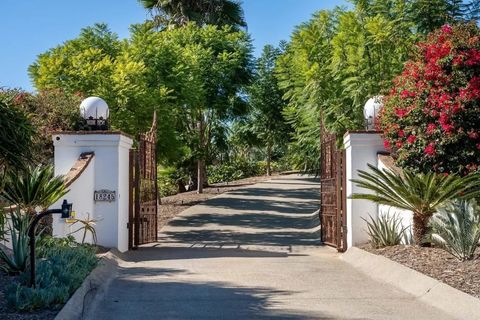 Tiny photo for 18245 Paseo Victoria, Rancho Santa Fe, CA 92067 (MLS # NDP2409890)
