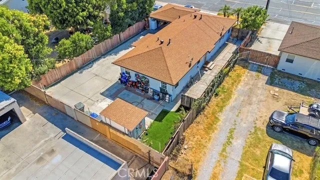 7122 Stanton