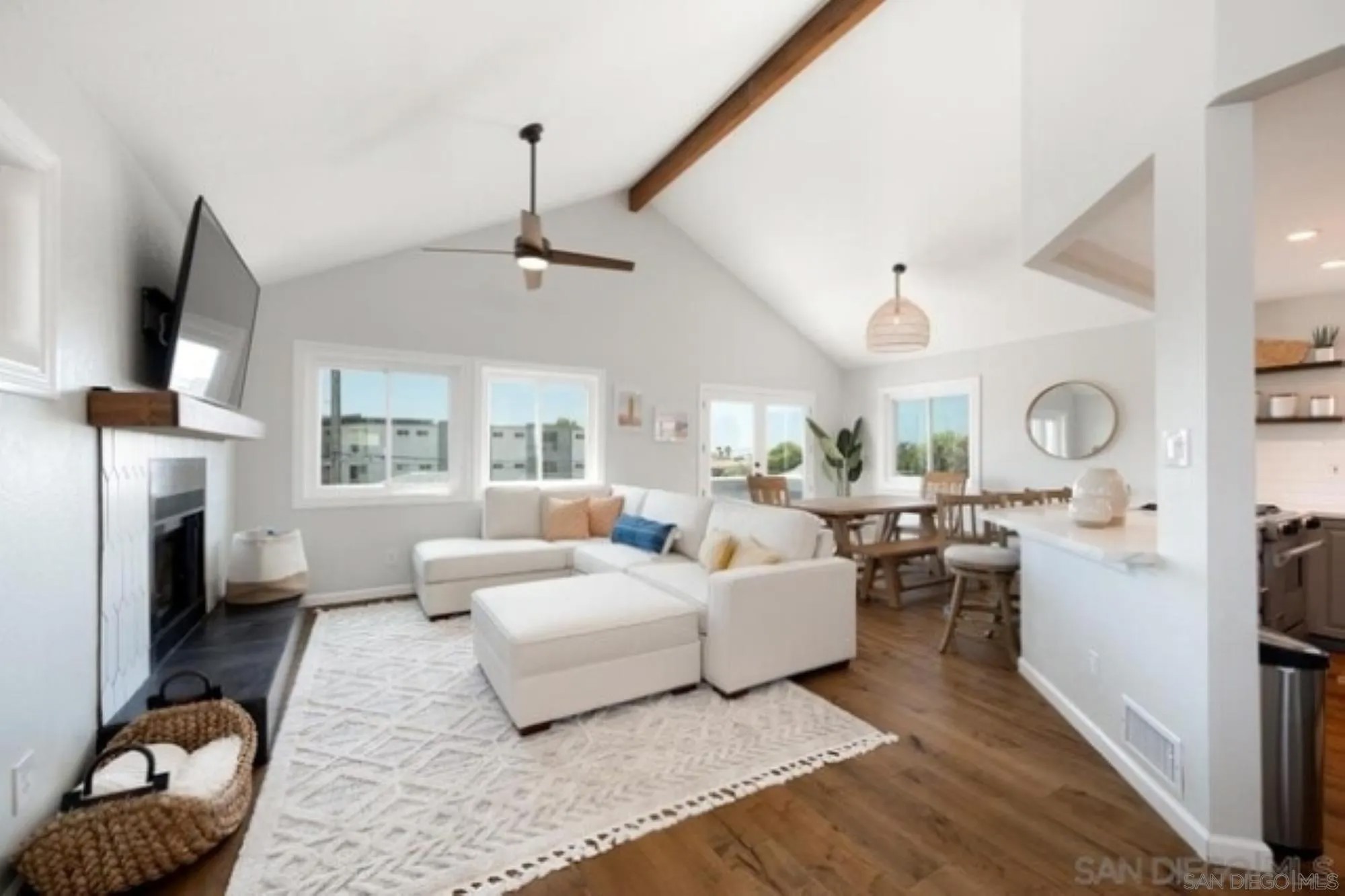 1470 Evergreen