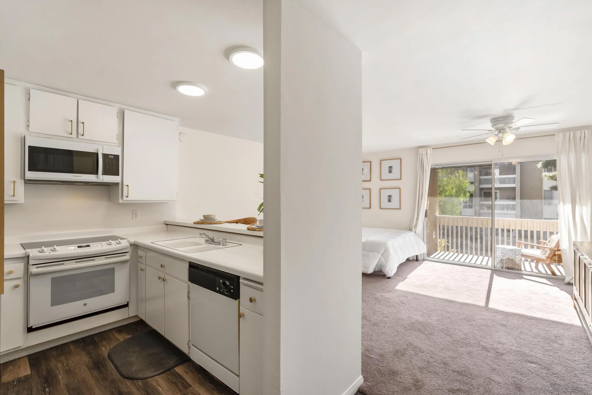 1885 Diamond St 2-222