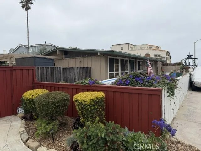 1284 Sagamore Lane