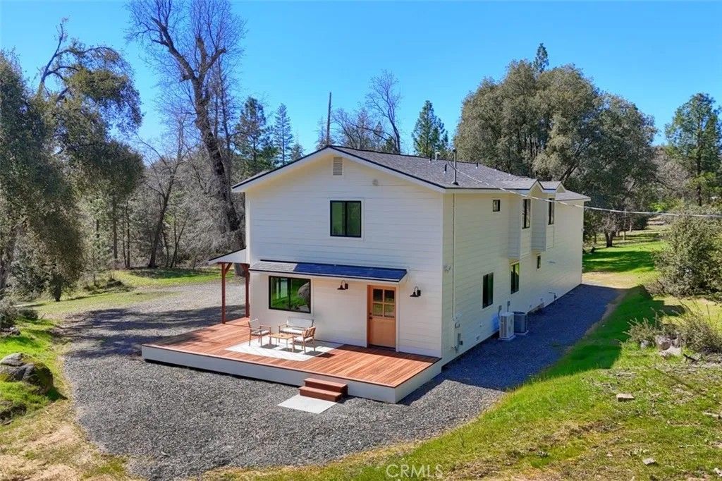 Photo of 3181 Triangle Park Drive, Mariposa, CA 95338 (MLS # FR26050263)