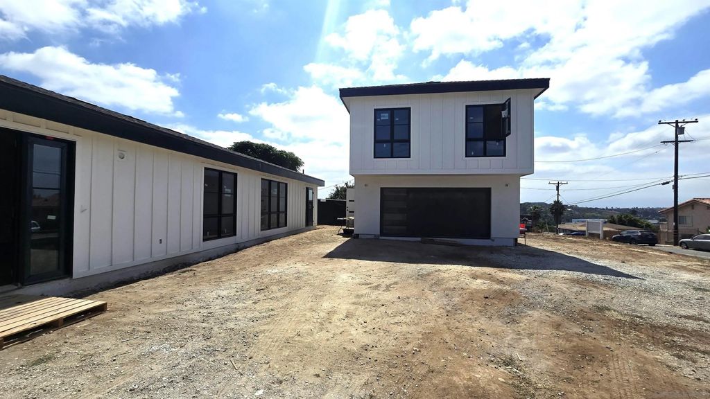 Photo of 227 Hill Dr, Vista, CA 92083 (MLS # 250040762)