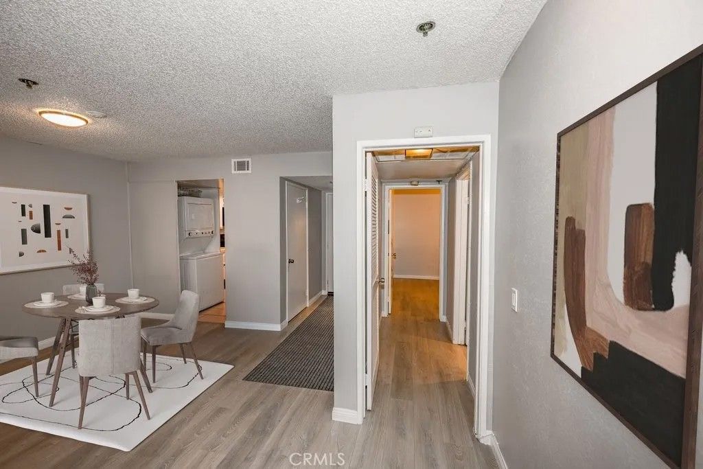 Photo of 6545 Reseda Boulevard #3, Reseda, CA 91335 (MLS # SR26020697)